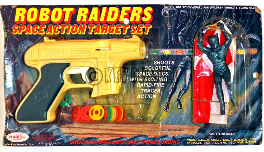   RAYLINE ROBOT RAIDERS BATMAN TARGET GUN & PARACHUTE TOY USA  